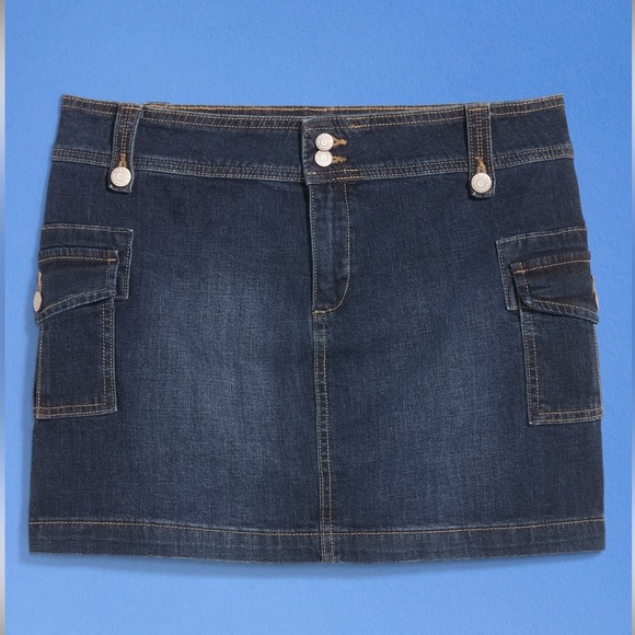 NWT - Old Navy ‘94 Jean Cargo Mini Skirt - Indigo - Size 8 - Picture 3 of 3